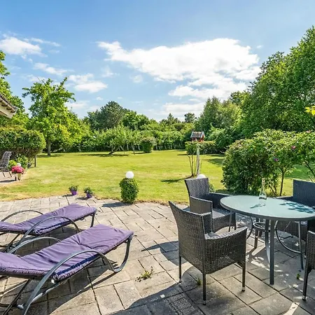 Nyaraló Three-bedroom In Nykobing Sj Klint